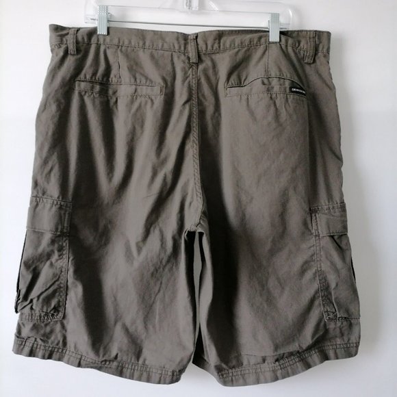 Calvin Klein Mens Army Green Mid Rise Regular Fit Denim Cargo Shorts Size W38 - Picture 4 of 6